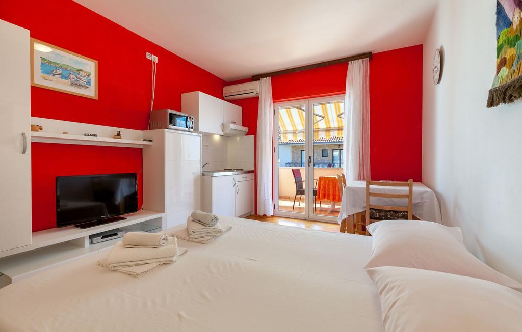 Apartments And Rooms Dobrila Jelsa (Hvar) Exterior foto