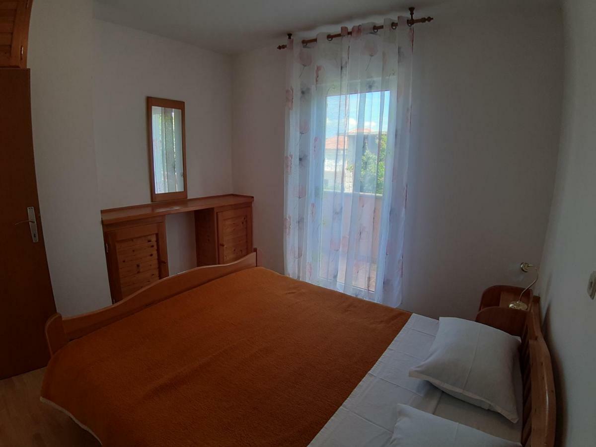 Apartments And Rooms Dobrila Jelsa (Hvar) Exterior foto